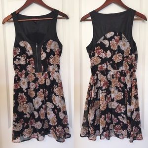 ✨SALE✨Flower/skull pattern dress