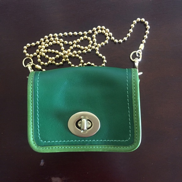 COACH - Small Green purse