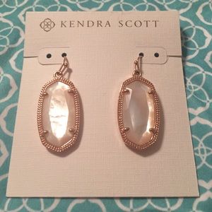 *RARE* Kendra Scott Dani Earrings in Rose Gold
