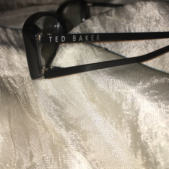 Ted Baker "Pumped Up" B824 Eyeglasses. - Picture 3 of 4