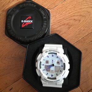 Brand new men's G-SHOCK watch in white