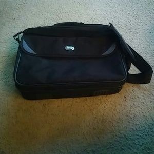 FREE COMPUTER CASE-Will meet you.