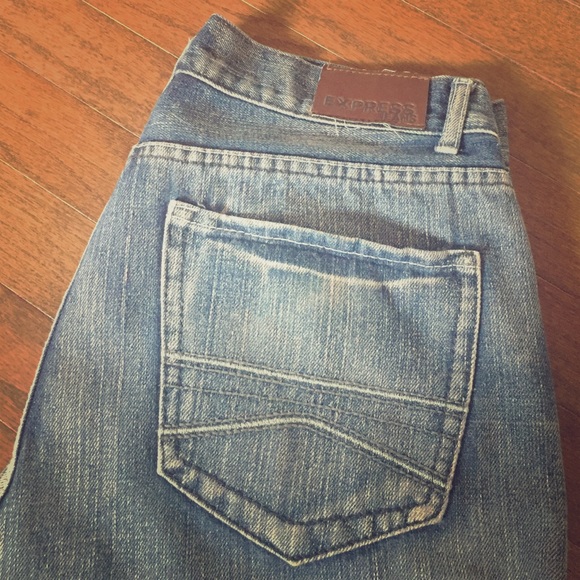 Express men's 32x30 boot cut jeans