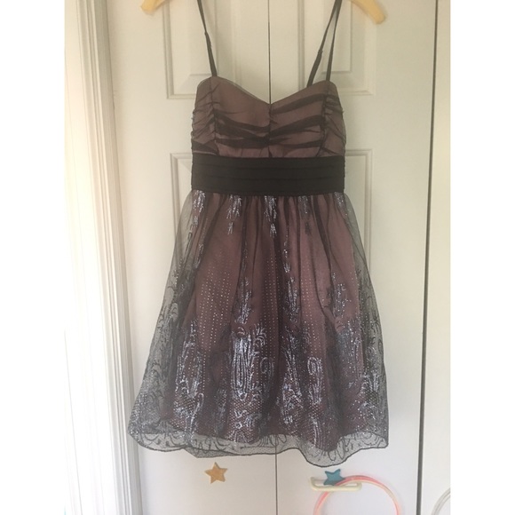 Brown and Silver short party dress - Picture 3 of 4