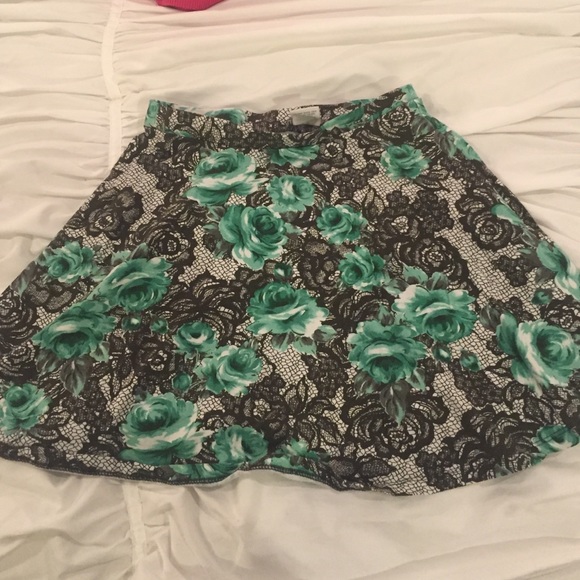 Charlotte Russe skater skirt