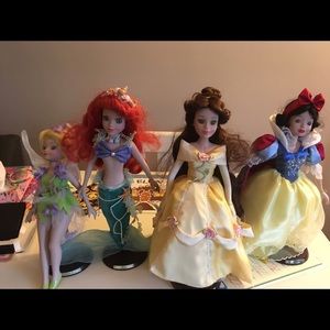 1 porcelain Disney princess w stand