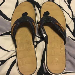 Sperry topsider oar creek crochet flip flops
