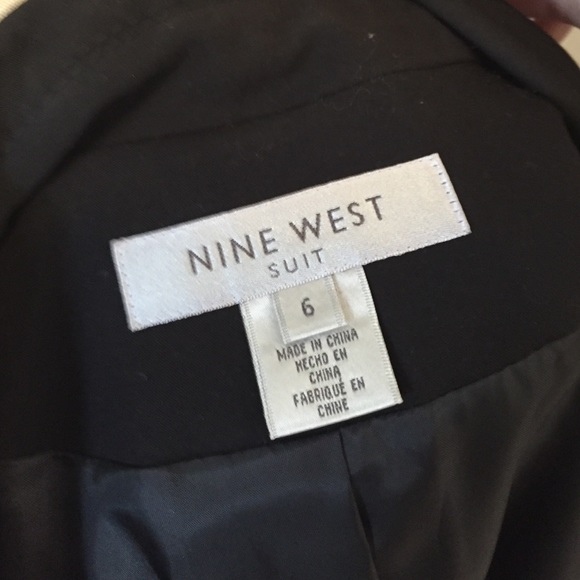 Nine West - Sharp two piece suit! - Picture 3 of 4