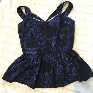 Greylin silky top - fitted bodice - sz S