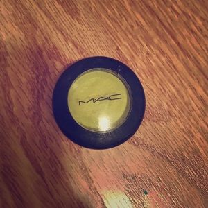 Mac pressed eyeshadow in Bitter Velvet