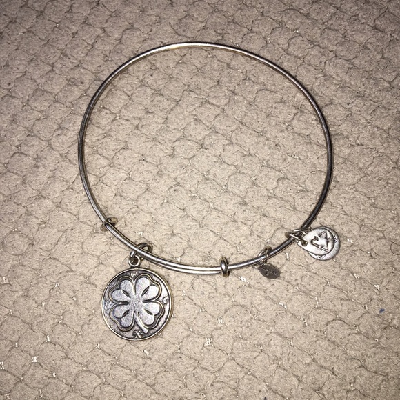 Silver 4 leaf clover Alex and Ani bracelet