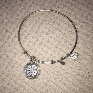 Silver 4 leaf clover Alex and Ani bracelet