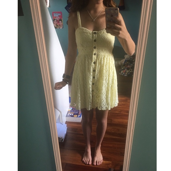 Pastel yellow short mini dress - Picture 1 of 4