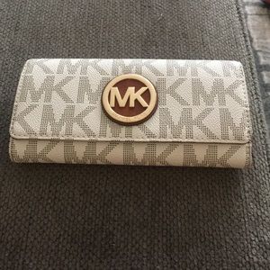 Michael Kors wallet