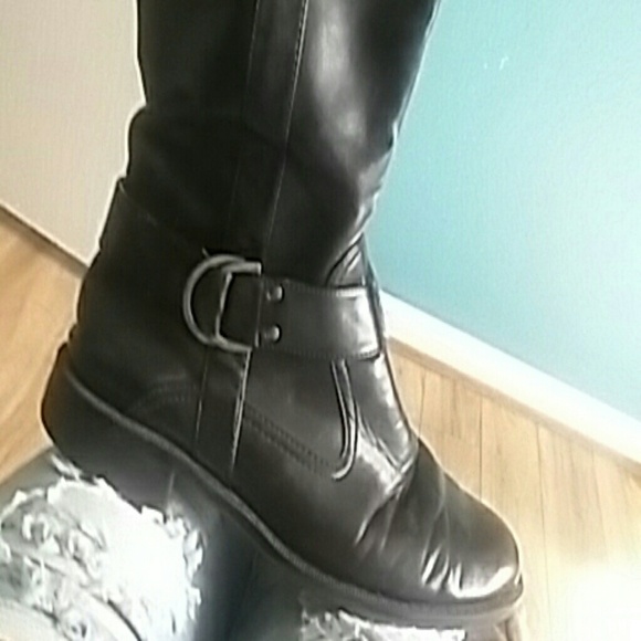 Black Boots