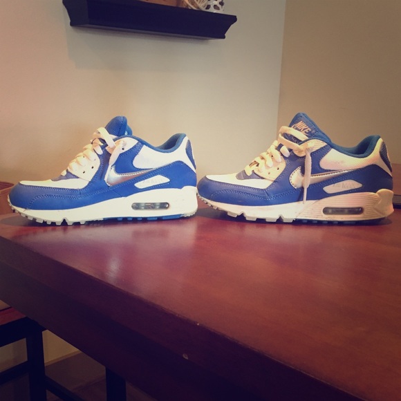 Nike Blue and white air max