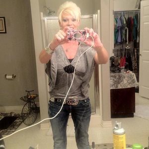 Meet your Posher, Regina