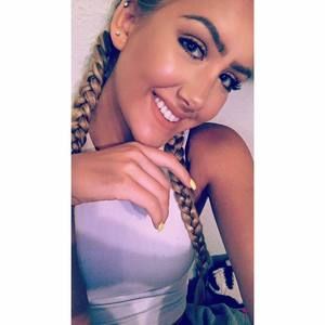 Meet your Posher, April