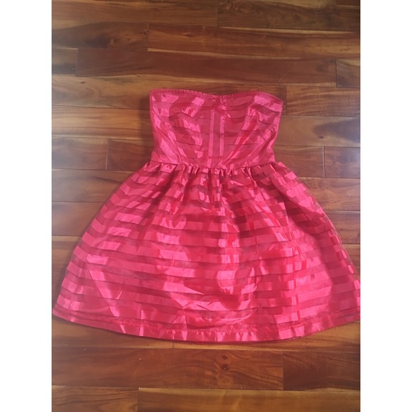 Strapless mini red party dress - Picture 1 of 3