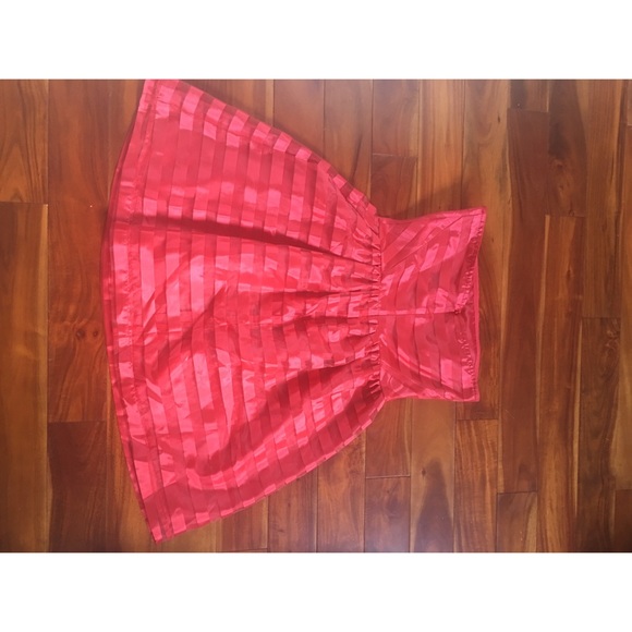 Strapless mini red party dress - Picture 2 of 3