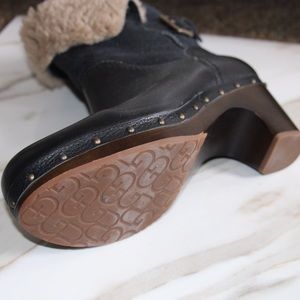 Luxurious UGG black clogs with stud details & fur