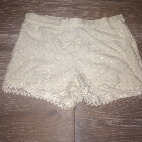 H&M Pants - White lace shorts