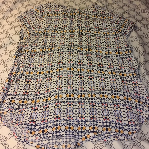 Beautiful pattern top