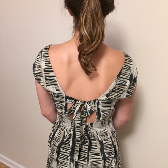 Pattern Portrait Dress - Picture 3 of 3