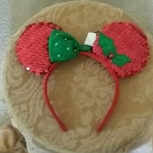 Minnie Mouse ears