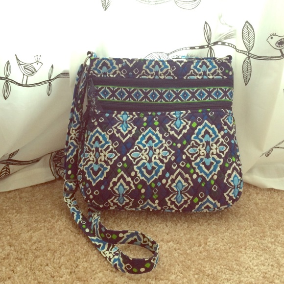 Vera Bradley crossbody purse
