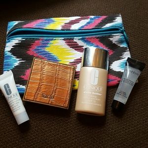 Makeup bundle w/Carrying Case!