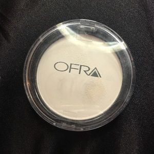 Ofra setting powder