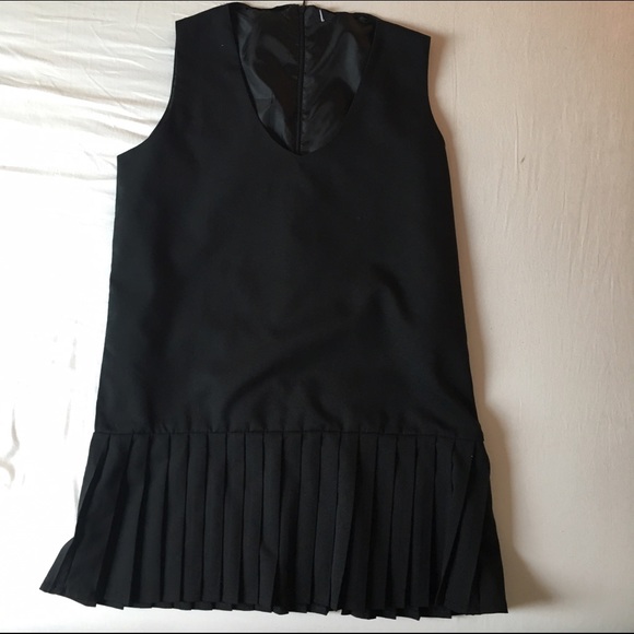 Bottom pleated dress