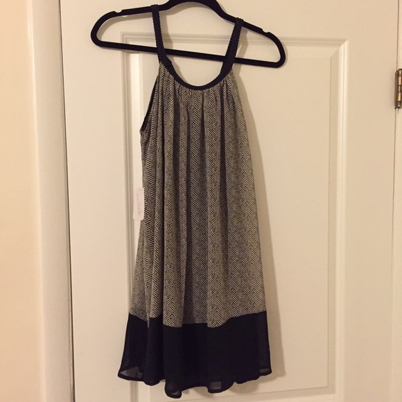 Pattern Cocktail Dress - Picture 2 of 4