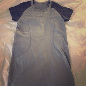 Special Edition lululemon Swiftly tee fits 6-8