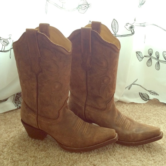 Corral leather cowboy boots
