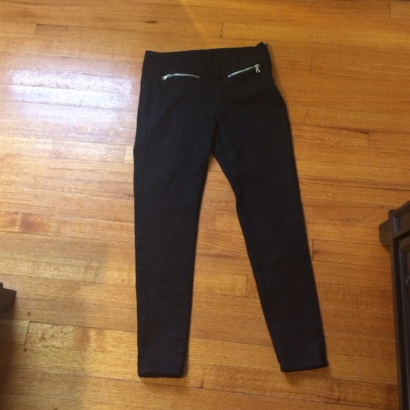 Skinny pants