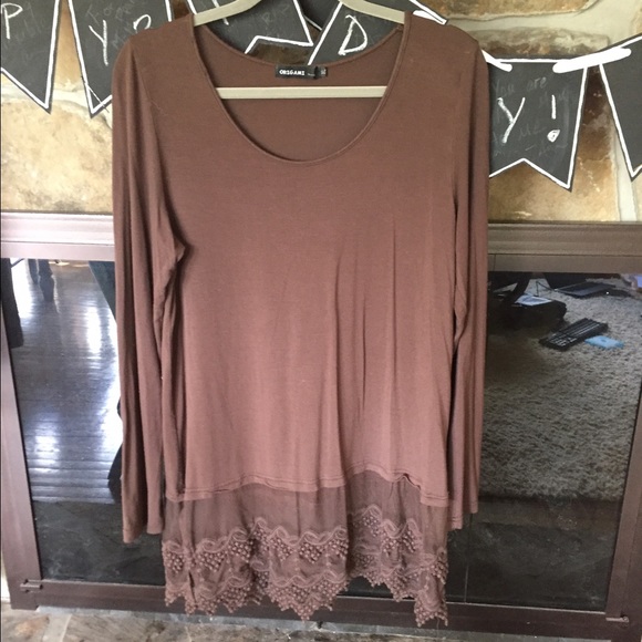 Chocolate brown long shirt with lace accent.
