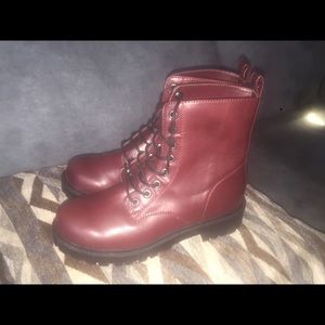 ‼️SALE‼️H&M burgundy boots