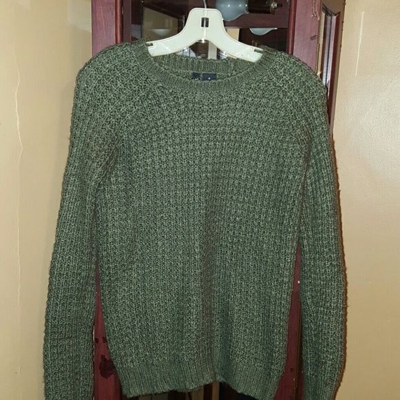 Sweater - Picture 3 of 3