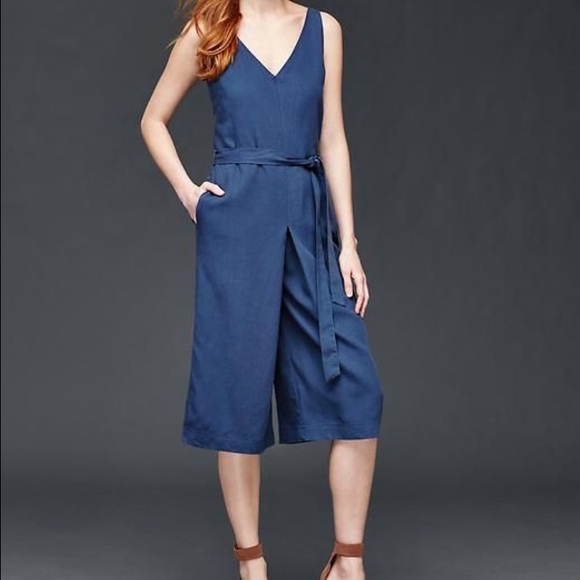 gap linen jumpsuit