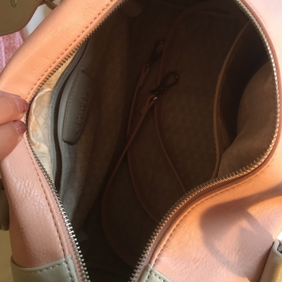 Pink purse - Picture 3 of 3