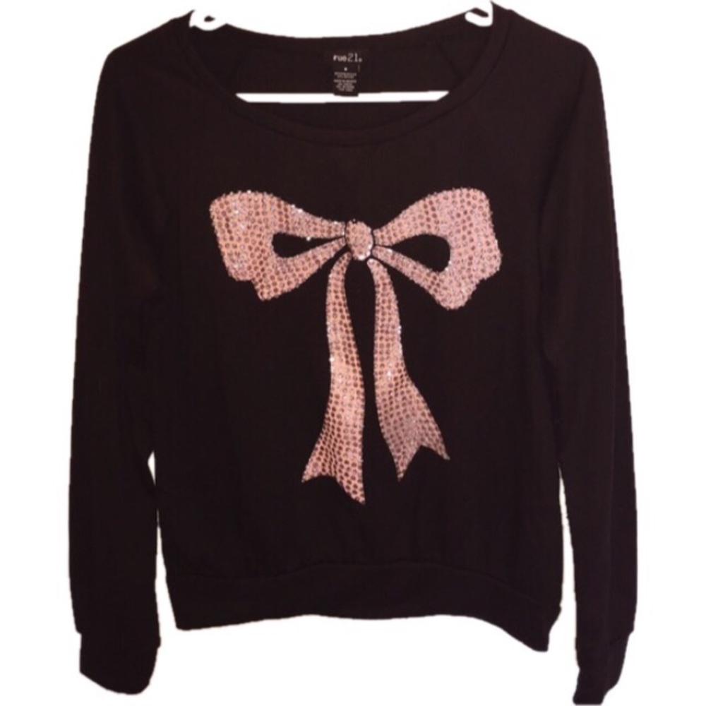 Sweatshirt with Light Pink Sparkly Bow