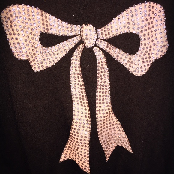 Sweatshirt with Light Pink Sparkly Bow - Picture 2 of 3