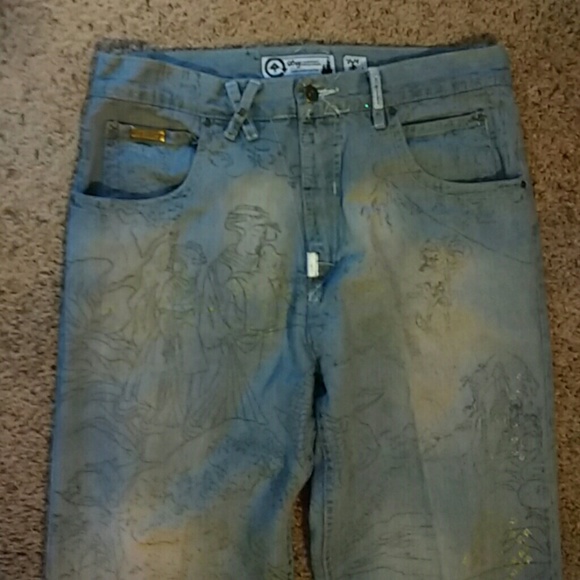 Lrg Jeans - Picture 2 of 4