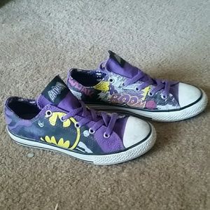 Converse size 3 kids,  5 adults