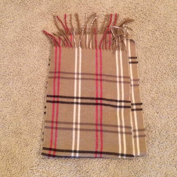 Beautiful Neutral Patterned Scarf - image 1