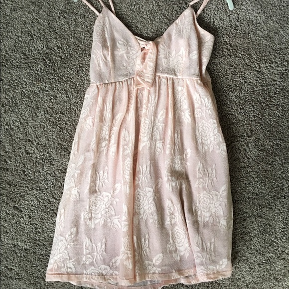 Very pretty light pink dress