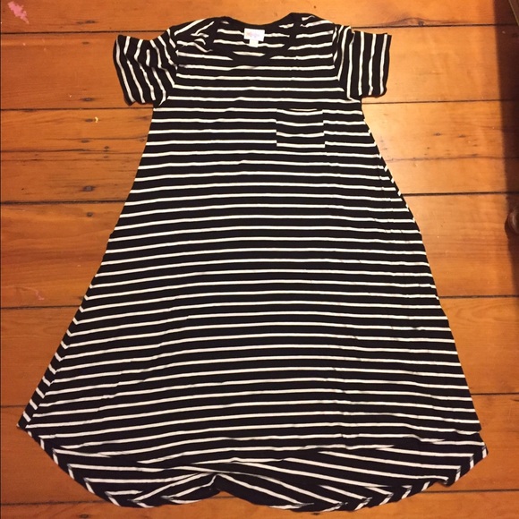LuLaRoe black and white striped Carly Xxs