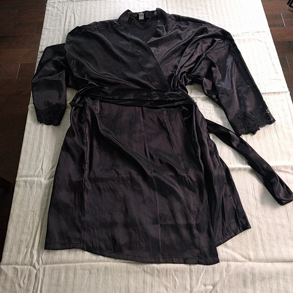 Fredrick's of Hollywood silky black robe
